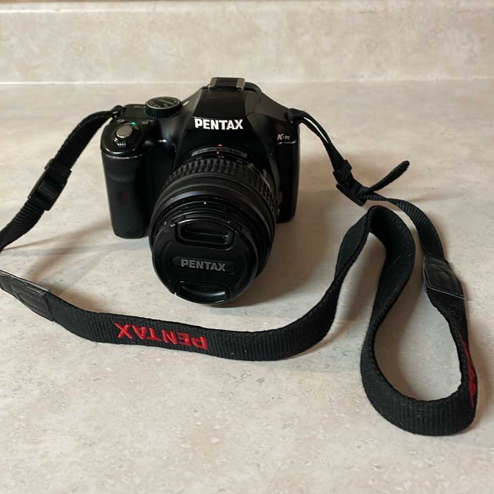PENTAX K-m DIGITAL/18-55mm camera